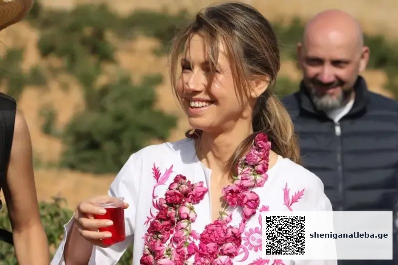 სირიის რკინის ლედი ასმა ასადი – ორჯერ დამარცხებული სიმსივნე და სანქციები ევროპისგან და ამერიკისგან | შენი განათლება